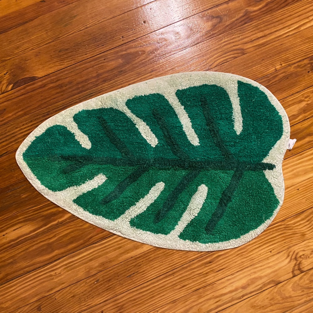 Boho leaf bathroom rug UNUSED